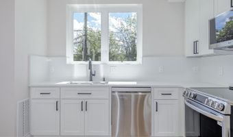 722 KENYON St NW #3, Washington, DC 20010