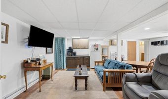 42 Charles Ave, Charlestown, RI 02813
