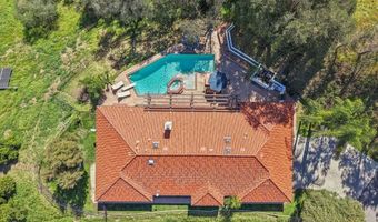 707 S Live Oak Park Rd, Fallbrook, CA 92028