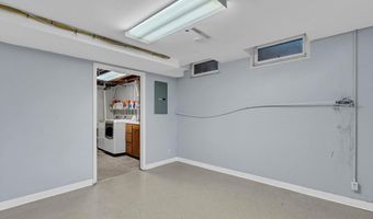 291 W Westwood Dr, Augusta, KS 67010