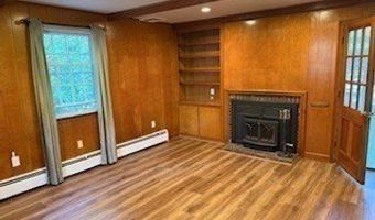 27 Lincoln Cir W 27, Andover, MA 01810