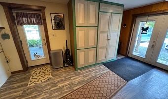 827 Wolf Creek Ln, Appomattox, VA 24522