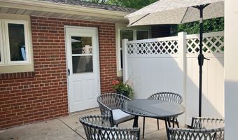 925 S WEST Ct, Appleton, WI 54915