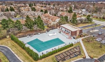 3350 N Carriageway Dr 411, Arlington Heights, IL 60004