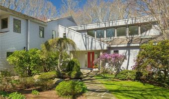 125 Woodruff Ave, Narragansett, RI 02882