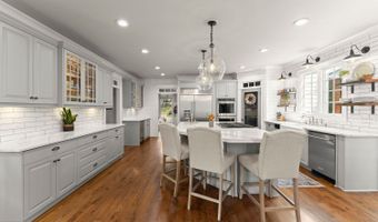 16066 Inverness Trl, Alpharetta, GA 30004