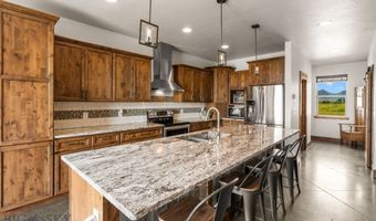 407 Lost Fawn Trl, Belgrade, MT 59714