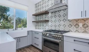 7595 Saranac Ave, La Mesa, CA 91942