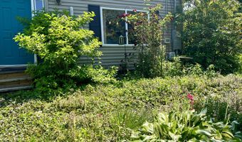 127 Swan Lake Ave, Belfast, ME 04915