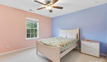 5918 Kelyn Hills Dr, Charlotte, NC 28278