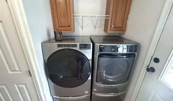 117 W Wapello St, Agency, IA 52530
