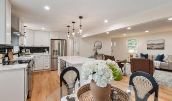 368 Hill Rd, Boxborough, MA 01719