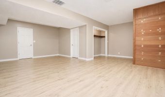 1416 Doyle Ln, Beatrice, NE 68310