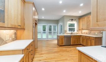 325 Millstone Cir, Athens, GA 30605