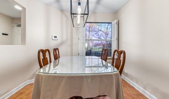 737 W Happfield Dr, Arlington Heights, IL 60004