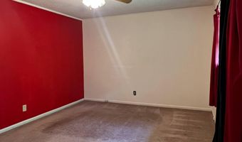 902 HILLCREST Rd, Adamsville, AL 35005