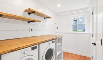 21 Clark Rd, Bedford, MA 01730