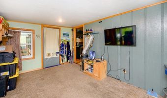 448 Bunker Hill Rd, Auburn, NH 03032