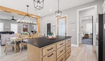 1914 Ebbing Loop, Barling, AR 72923