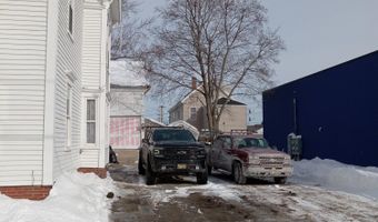 29 Whitney St, Auburn, ME 04210