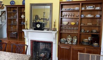 17 James St, Bangor, ME 04401