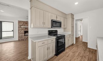 121 Meadow Ln, Aledo, TX 76008