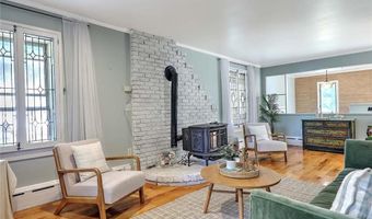 21 Carpenter Ave, Barrington, RI 02806
