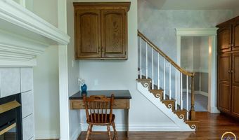 6425 SW South Pointe Dr, Auburn, KS 66402