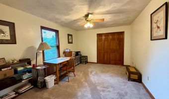 14 Beechwood Ct, Batesville, IN 47006