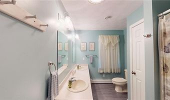 6 Forest Hill Dr, North Smithfield, RI 02896