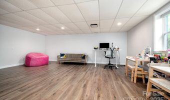44 White Thorn Dr, Alexander, NC 28701