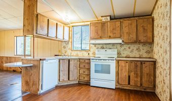 33300 S JEANNE Ln, Black Canyon City, AZ 85324