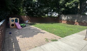 294 Robin St, Bridgeport, CT 06606
