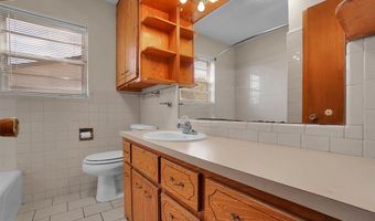 1308 Karen Ave, Altus, OK 73521