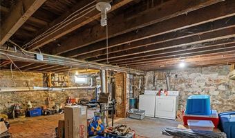 57 Maple Ave, Johnston, RI 02919