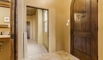 3723 Alamogordo Dr NW, Albuquerque, NM 87120
