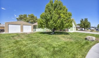 813 Lark Dr, Fernley, NV 89408