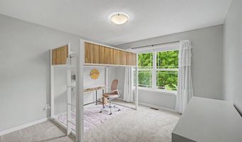6694 Lakeview Cir NE, Albertville, MN 55301