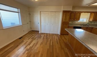 5967 Noah St, Chubbuck, ID 83202