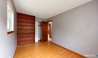 45 Elaine Dr, Ansonia, CT 06401