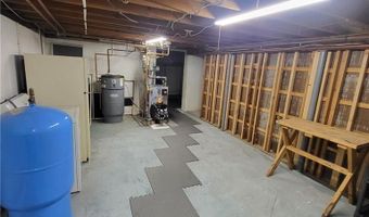 72 Blueberry Dr, East Greenwich, RI 02818