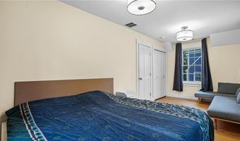 485 Spring St, Newport, RI 02840