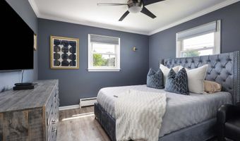 28 BIRCH St, Beachwood, NJ 08722