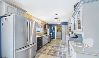 26 Pershing Ave, Acushnet, MA 02743