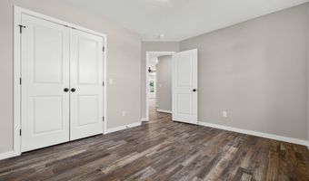 421 Beavertail Rd, Ash Grove, MO 65604