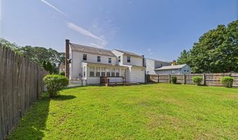 85 Pilgrim Dr, Warwick, RI 02888