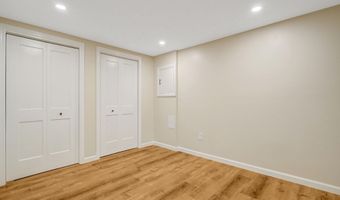 110 WISE St S 1, Arlington, VA 22204