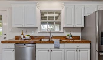 13802 Lynnedale Loop, Abbeville, LA 70510