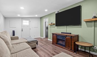 2637 BARNES Ave, Abington, PA 19001