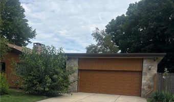 2 Wenscott Ln, North Providence, RI 02904